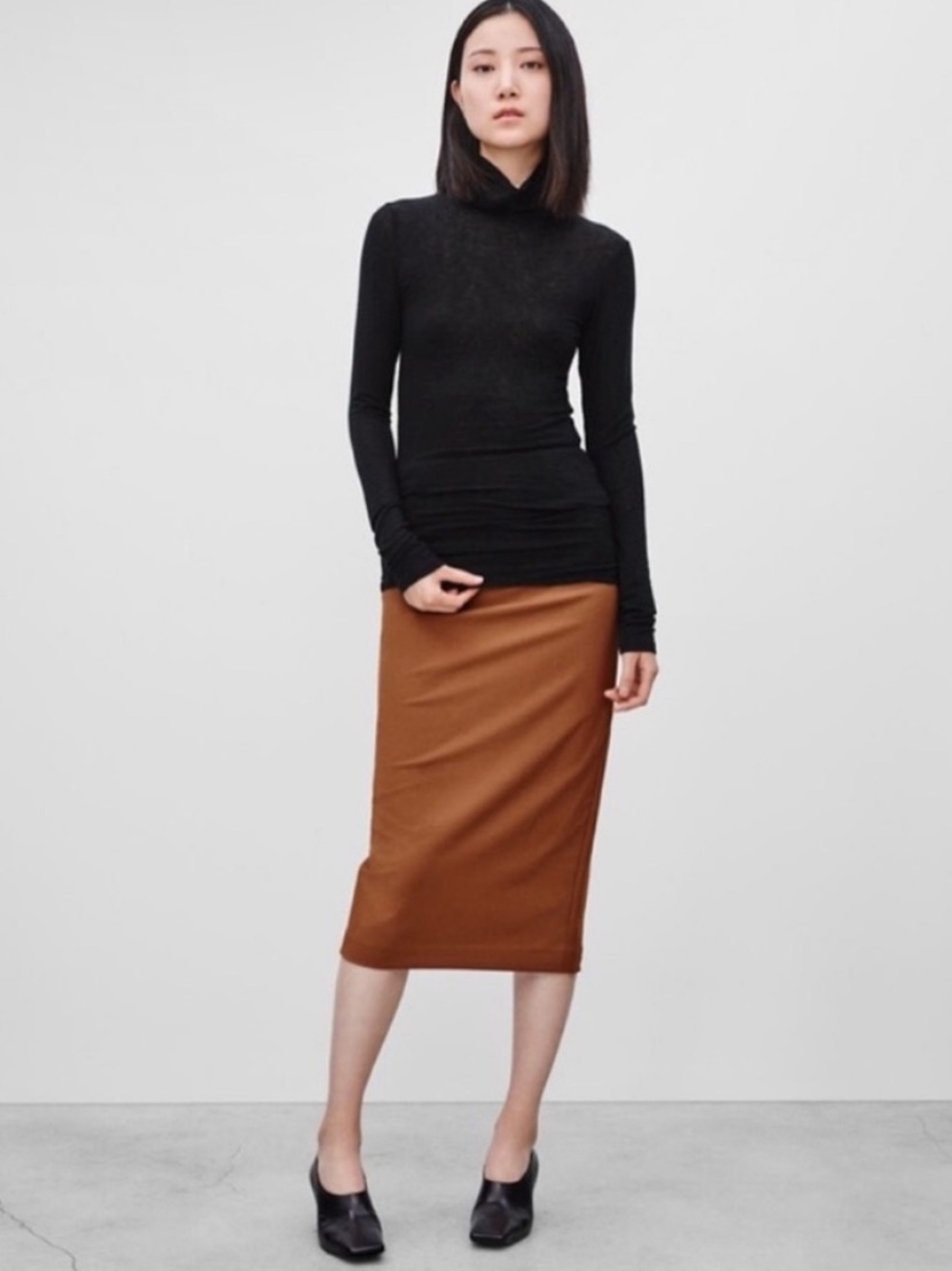 Aritzia Wilfred Brown Johan Skirt